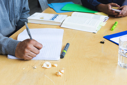 students-meet-and-study